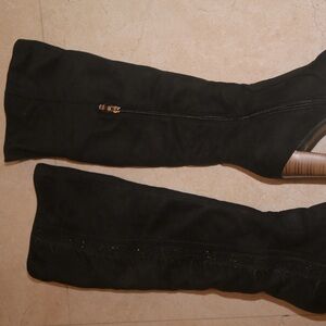 Lucky Warm Suede Velvet Black Knee Boots Embroidered 8